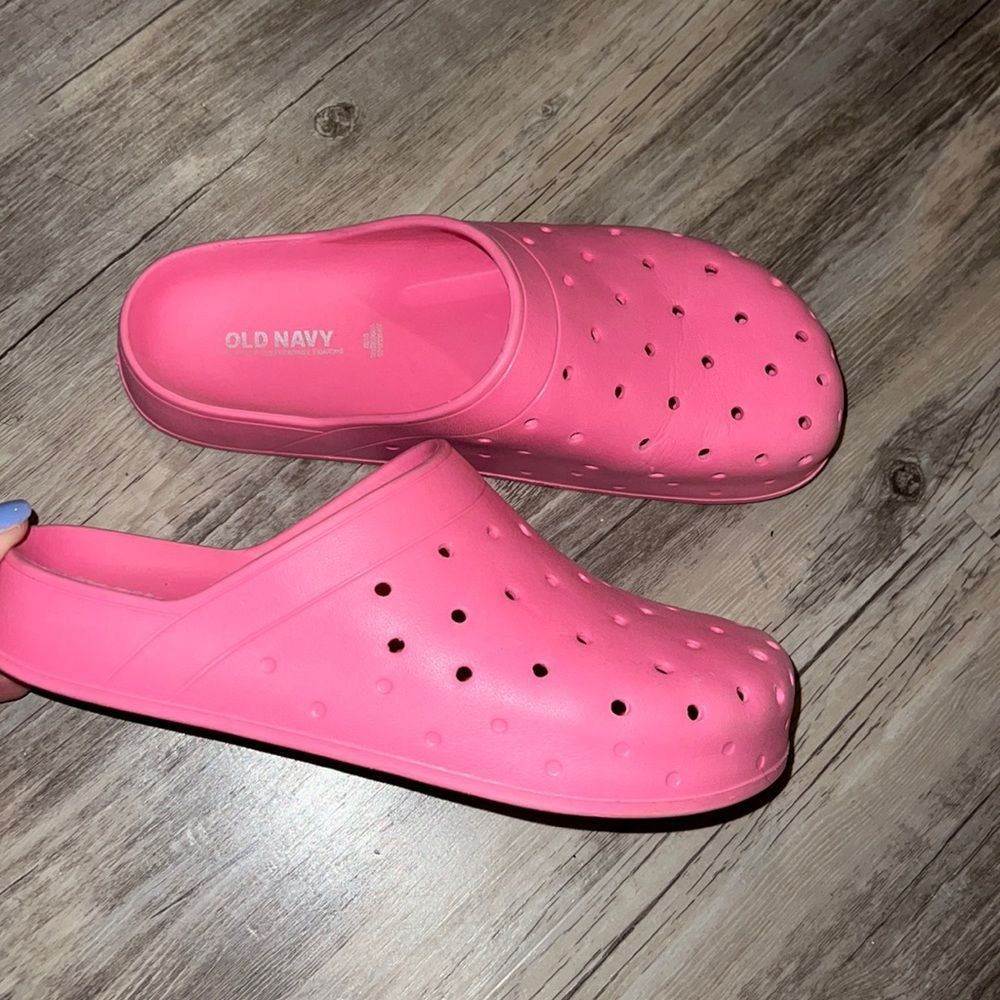 Old navy shoes